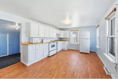 411 E Division Street, Watertown, WI 53094 - Photo 4