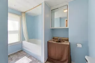 411 E Division St, Watertown, WI 53094 - Photo 18