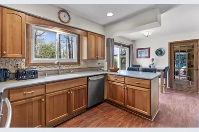 533 Shady Wood Way, Madison, WI 53714 - Photo 8