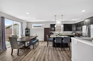 6136 Ragan St, Madison, WI 53718 - Photo 8