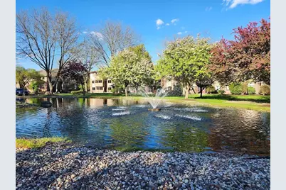2 Maple Wood Lane #27, Madison, WI 53704 - Photo 2