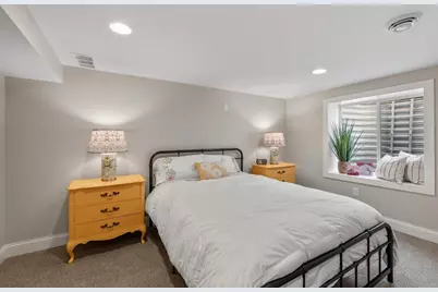 5001 N Bay Ridge Avenue, Whitefish Bay, WI 53217 - Photo 24