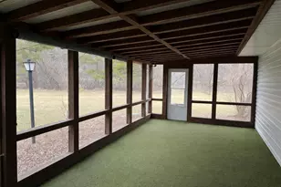 413 Colby Ct, Janesville, WI 53546 - Photo 8