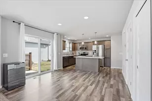 1406 Thoreau Dr, Sun Prairie, WI 53590 - Photo 8