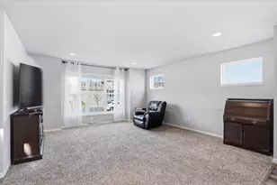 1406 Thoreau Dr, Sun Prairie, WI 53590 - Photo 4