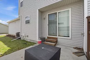 1406 Thoreau Dr, Sun Prairie, WI 53590 - Photo 32