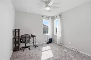 1406 Thoreau Dr, Sun Prairie, WI 53590 - Photo 22