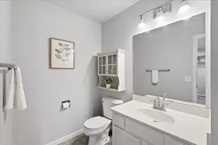 6941 Chester Dr, Madison, WI 53719 - Photo 12