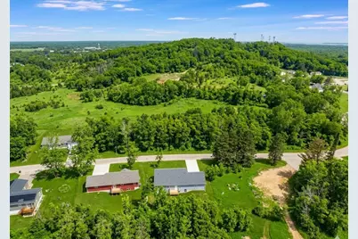 511 Oak Grove Drive, Necedah, WI 54646 - Photo 4