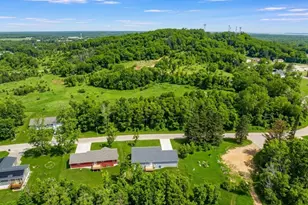 511 Oak Grove Drive, Necedah, WI 54646 - Photo 4