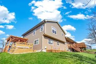 901 Blue Mounds St, Mount Horeb, WI 53572 - Photo 38