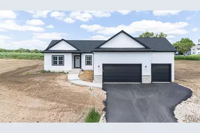 105 W 2nd Street, Friesland, WI 53935 - Photo 2