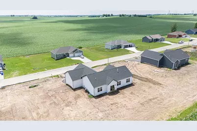 105 W 2nd Street, Friesland, WI 53935 - Photo 6
