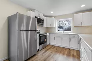 732 7th St, Prairie Du Sac, WI 53578 - Photo 12