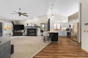 6132 Culpepper Ln, Madison, WI 53718 - Photo 14