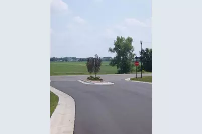 L10 Karolina Way, Sun Prairie, WI 53590 - Photo 8