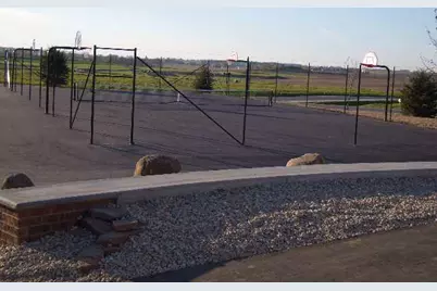 L10 Karolina Way, Sun Prairie, WI 53590 - Photo 4