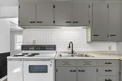 111 E Green Street, Watertown, WI 53098 - Photo 22