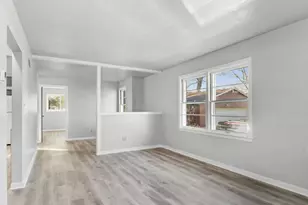 111 E Green St, Watertown, WI 53098 - Photo 12