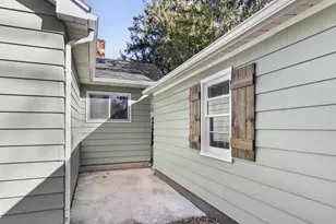 111 E Green St, Watertown, WI 53098 - Photo 30