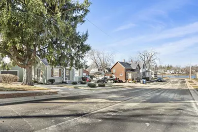 111 E Green Street, Watertown, WI 53098 - Photo 4