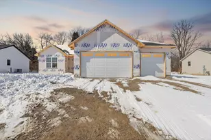 4255 Huntinghorne Dr, Janesville, WI 53546 - Photo 1
