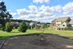 205 Savannah Pkwy, Deerfield, WI 53531 - Photo 18