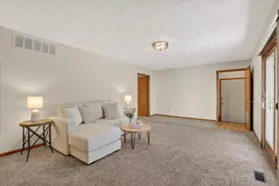 57 Winnebago Dr, Edgerton, WI 53534 - Photo 2