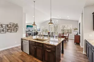 1158 Gracing Oaks Ln, Sun Prairie, WI 53590 - Photo 10