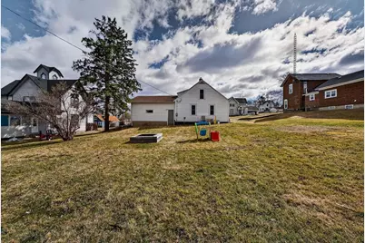 305 S Warren Street, South Wayne, WI 53587 - Photo 36