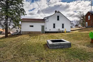 305 S Warren St, South Wayne, WI 53587 - Photo 38