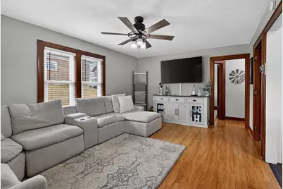 305 S Warren Street, South Wayne, WI 53587 - Photo 4