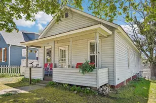 327 8th Ave, Baraboo, WI 53913 - Photo 2