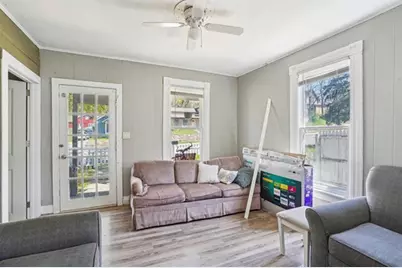 327 8th Avenue, Baraboo, WI 53913 - Photo 4