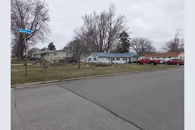 245 W Plymouth Street, Jefferson, WI 53549 - Photo 2