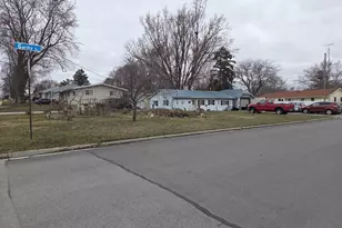 245 W Plymouth St, Jefferson, WI 53549 - Photo 2