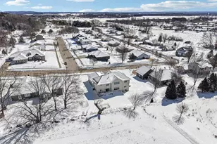 2820 Bluebird Dr, Portage, WI 53901 - Photo 72