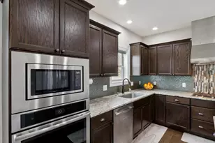 2820 Bluebird Dr, Portage, WI 53901 - Photo 18