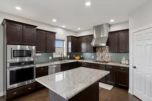 2820 Bluebird Dr, Portage, WI 53901 - Photo 16