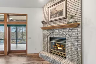 W14116 Selwood Dr, Prairie Du Sac, WI 53578 - Photo 6