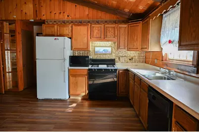 N11380 10th Avenue, Necedah, WI 54646 - Photo 4