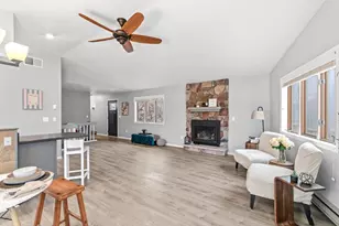 6028 Saddle Ridge, Portage, WI 53901 - Photo 14