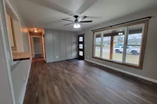 2277 Pioneer Dr, Beloit, WI 53511 - Photo 12