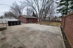 2277 Pioneer Dr, Beloit, WI 53511 - Photo 2