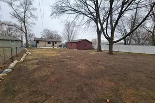 2277 Pioneer Dr, Beloit, WI 53511 - Photo 26