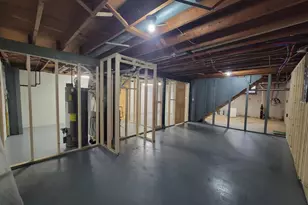 2277 Pioneer Dr, Beloit, WI 53511 - Photo 20