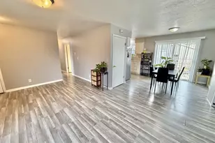 3107 Glenbarr Dr, Janesville, WI 53548 - Photo 8