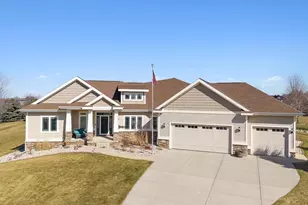 3122 Saddle Brooke Trail, Sun Prairie, WI 53590 - Photo 4