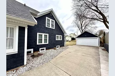 608 19th Avenue, Monroe, WI 53566 - Photo 6