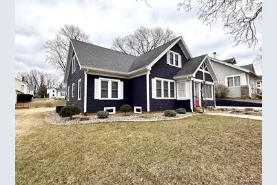 608 19th Avenue, Monroe, WI 53566 - Photo 2